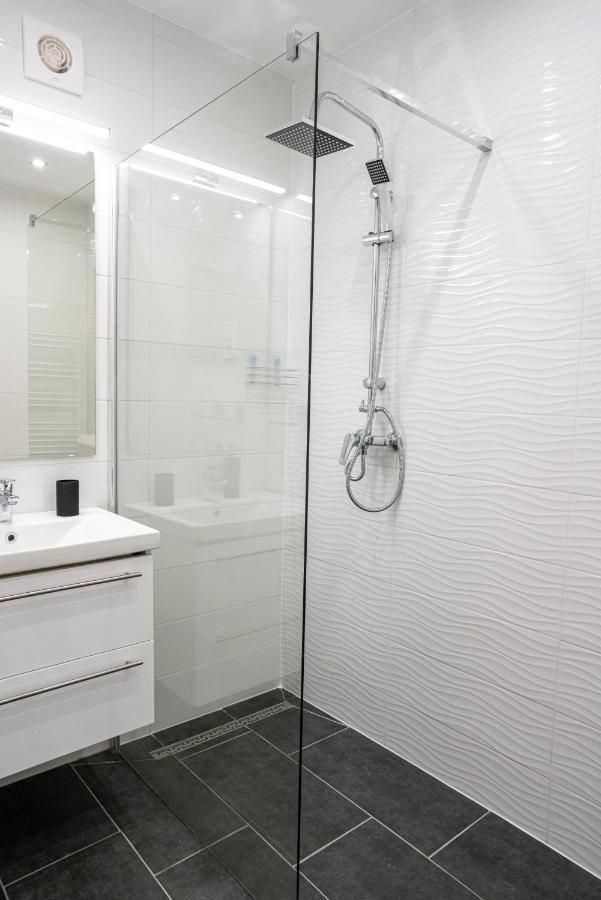 Var Apartman Eger Esterno foto